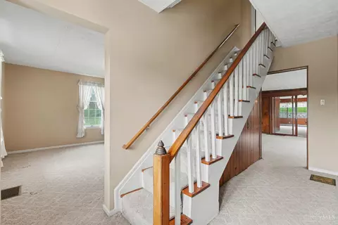 Entry Way - 7332 Hillside Ave, Cincinnati, OH 45233 photo 1 of 4