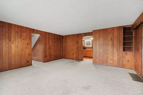 Living - 7332 Hillside Ave, Cincinnati, OH 45233 photo 4 of 7