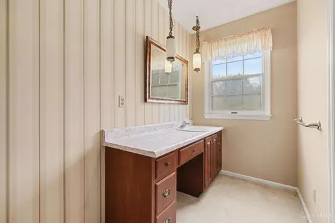 Bath - 7332 Hillside Ave, Cincinnati, OH 45233 photo 2 of 3