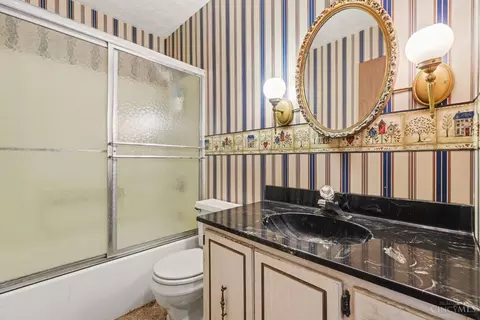 Bath - 7332 Hillside Ave, Cincinnati, OH 45233 photo 3 of 3