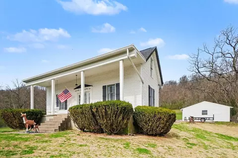Exterior - 7332 Hillside Ave, Cincinnati, OH 45233 photo 3 of 12