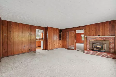 Living - 7332 Hillside Ave, Cincinnati, OH 45233 photo 2 of 7