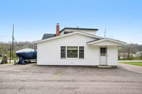 Exterior - 7332 Hillside Ave, Cincinnati, OH 45233 photo 5 of 12