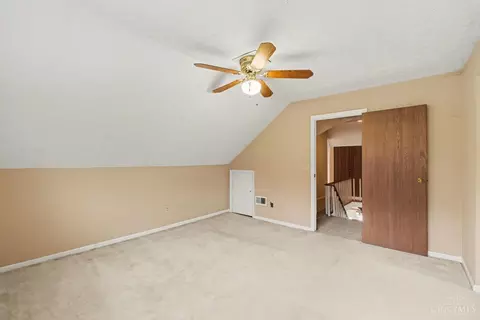Bedroom - 7332 Hillside Ave, Cincinnati, OH 45233 photo 8 of 11