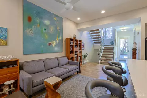 Living - 1325 Republic St, Cincinnati, OH 45202 photo 1 of 1