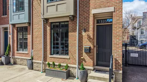 Exterior - 1325 Republic St, Cincinnati, OH 45202 photo 3 of 10