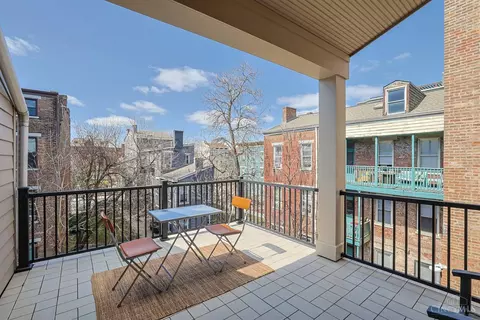 Exterior - 1325 Republic St, Cincinnati, OH 45202 photo 6 of 10