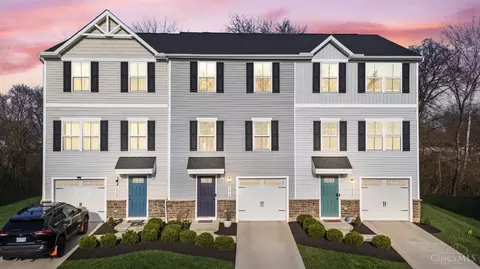 9862 Dunlap Dr, Colerain Twp, OH 45251