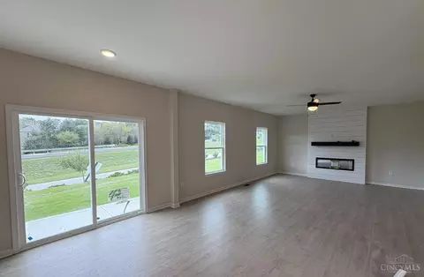 Living - 46 Chestnut St, Springboro, OH 45066 photo 1 of 1