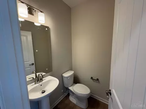 Bath - 46 Chestnut St, Springboro, OH 45066 photo 2 of 3