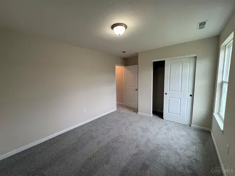 Bedroom - 46 Chestnut St, Springboro, OH 45066 photo 2 of 4