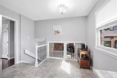 Entry Way - 9678 Iris Dr, West Chester, OH 45241 photo 1 of 3