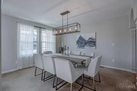 Dining - 1942 Chase Ave, Cincinnati, OH 45223 photo 2 of 5