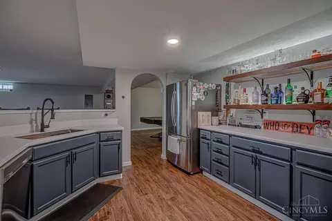 Kitchen - 1942 Chase Ave, Cincinnati, OH 45223 photo 6 of 6