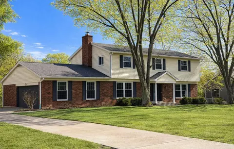8124 Cabinet Cir, Cincinnati, OH 45244