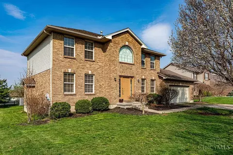 1399 Treaty Ct, Hamilton, OH 45013