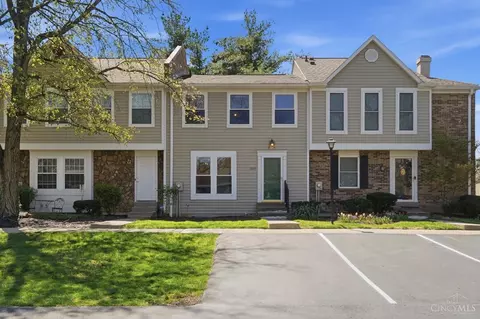 1049 Stratford Ct, Loveland, OH 45140