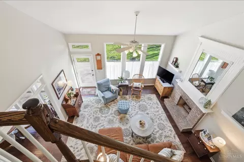 Living - 1502 Huntcrest Dr, Cincinnati, OH 45255 photo 4 of 4