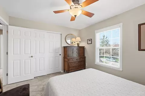 Bedroom - 1502 Huntcrest Dr, Cincinnati, OH 45255 photo 8 of 11