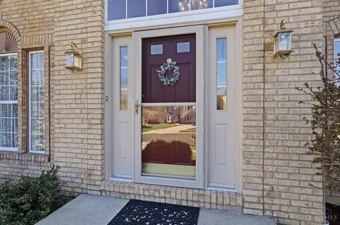 Entry Way - 1502 Huntcrest Dr, Cincinnati, OH 45255 photo 1 of 8
