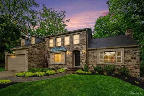 Exterior - 6975 Perthview Dr, Cincinnati, OH 45244 photo 2 of 9