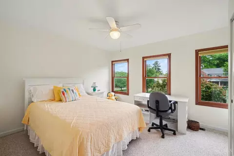 Bedroom - 6975 Perthview Dr, Cincinnati, OH 45244 photo 3 of 6