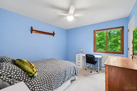 Bedroom - 6975 Perthview Dr, Cincinnati, OH 45244 photo 1 of 6