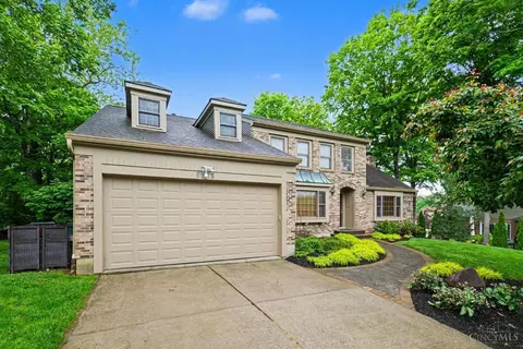 Exterior - 6975 Perthview Dr, Cincinnati, OH 45244 photo 3 of 9