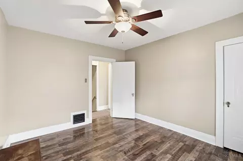 Bedroom - 1127 Rulison Ave, Cincinnati, OH 45238 photo 5 of 7