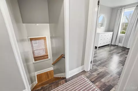 Entry Way - 1127 Rulison Ave, Cincinnati, OH 45238 photo 8 of 8