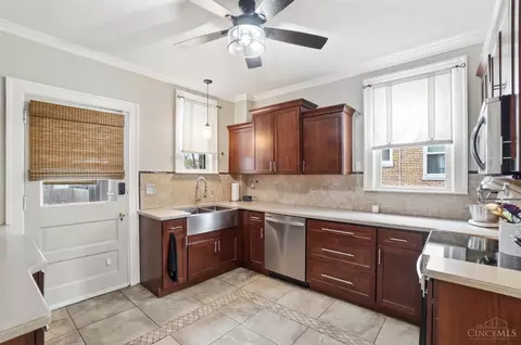 Kitchen - 1127 Rulison Ave, Cincinnati, OH 45238 photo 1 of 4