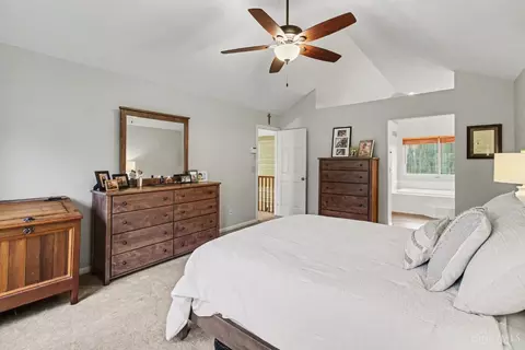 Bedroom - 1004 Vixen Dr, Cincinnati, OH 45245 photo 4 of 8