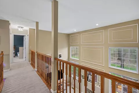 Entry Way - 1004 Vixen Dr, Cincinnati, OH 45245 photo 4 of 4