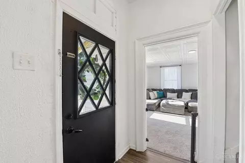 Entry Way - 915 Third St, Reading, OH 45215 photo 2 of 3