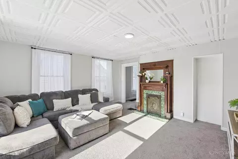 Living - 915 Third St, Reading, OH 45215 photo 3 of 3