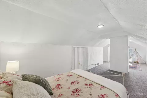 Bedroom - 915 Third St, Reading, OH 45215 photo 7 of 9