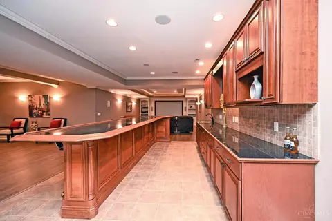 Kitchen - 6323 Tarton Fields Ln, Mason, OH 45040 photo 7 of 7