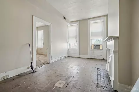 Living - 64 Mcmicken Ave, Cincinnati, OH 45202 photo 2 of 3
