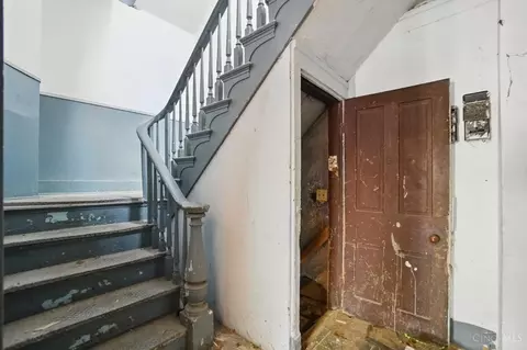 Entry Way - 64 Mcmicken Ave, Cincinnati, OH 45202 photo 1 of 3