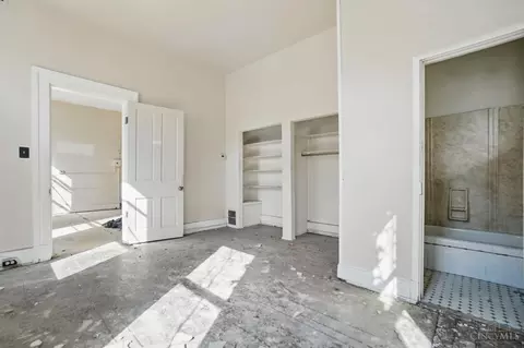 Bedroom - 64 Mcmicken Ave, Cincinnati, OH 45202 photo 3 of 10