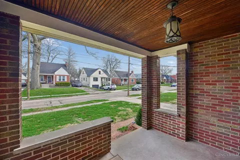 Exterior - 3827 Thornton Dr, Cincinnati, OH 45236 photo 5 of 7
