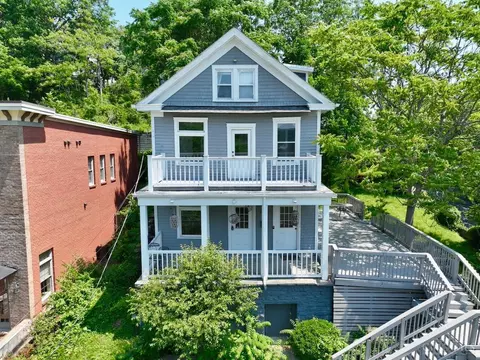 3446 Golden Ave, Cincinnati, OH 45226