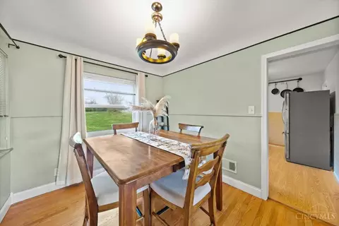 Dining - 113 Siebenthaler Ave, Reading, OH 45215 photo 2 of 2
