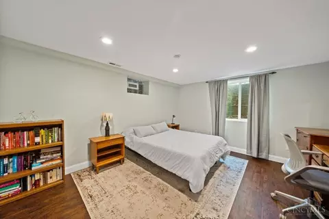 Bedroom - 113 Siebenthaler Ave, Reading, OH 45215 photo 4 of 6