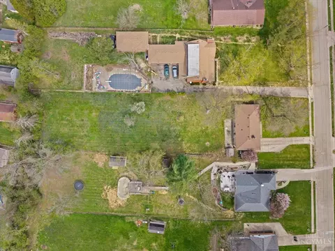 View/Area - 113 Siebenthaler Ave, Reading, OH 45215 photo 4 of 4