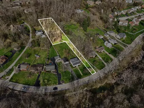1 Berkshire Rd, Cincinnati, OH 45230