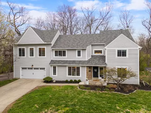 9911 Huntersrun Ln, Cincinnati, OH 45242