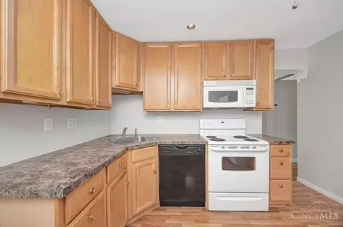 Kitchen - 62 Laurel Ave, Cincinnati, OH 45216 photo 2 of 3
