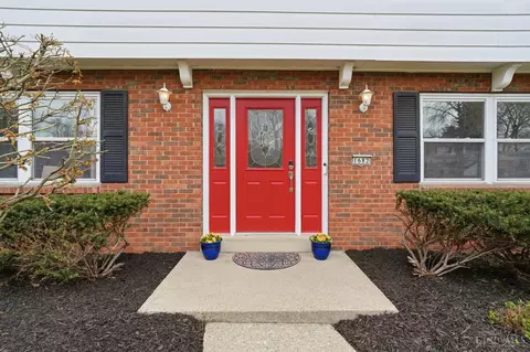 1682 Citadel Pl, Cincinnati, OH 45255 photo 2