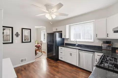 1682 Citadel Pl, Cincinnati, OH 45255 photo 9